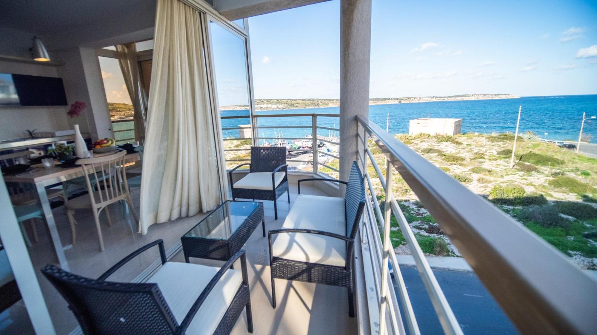 Mellieha Bay 3 Bedroom Apartment "Coastal Comfort" Exteriör bild